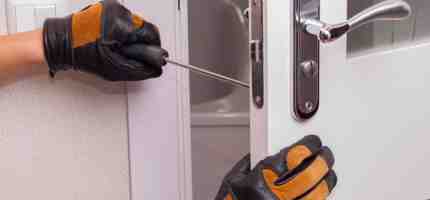 Lock Replacement Cost: Repair & Exchange Locks